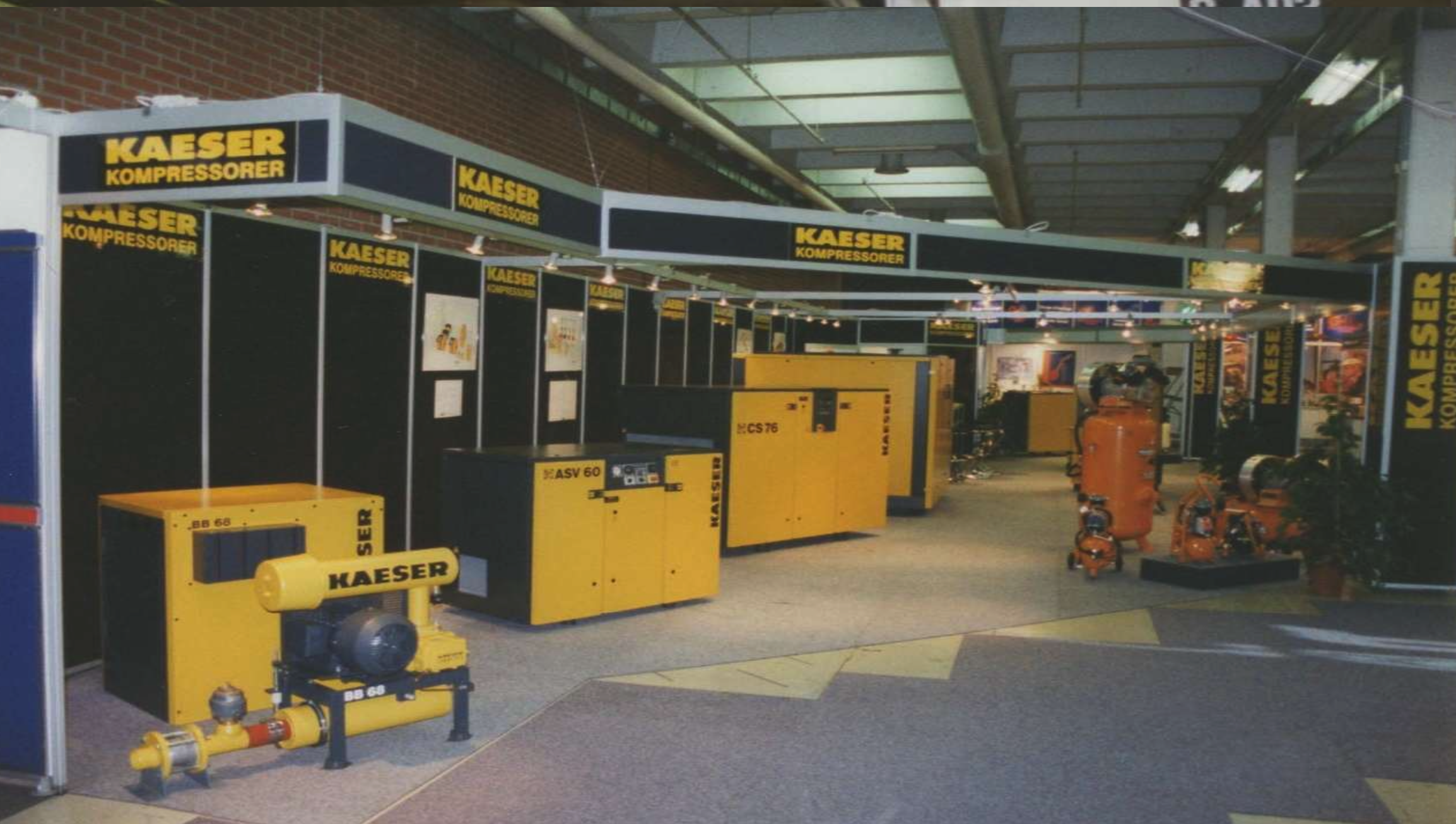 KAESER Norge sin stand på messe, tidlig 2000-tall
